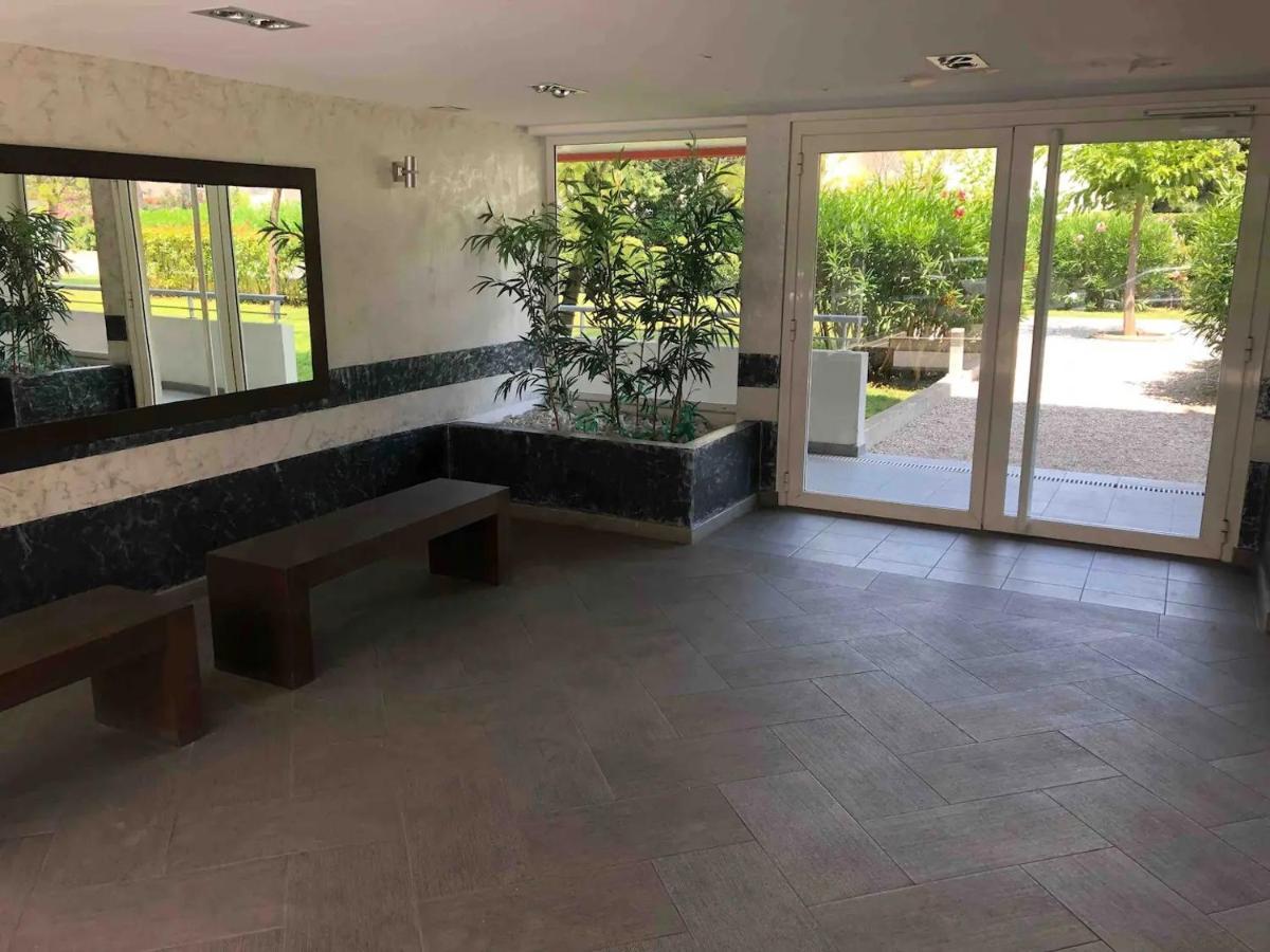 Cote D'Azur Joli Studio 50M Plage, Climatisation , Parking. Villeneuve-Loubet Exterior photo